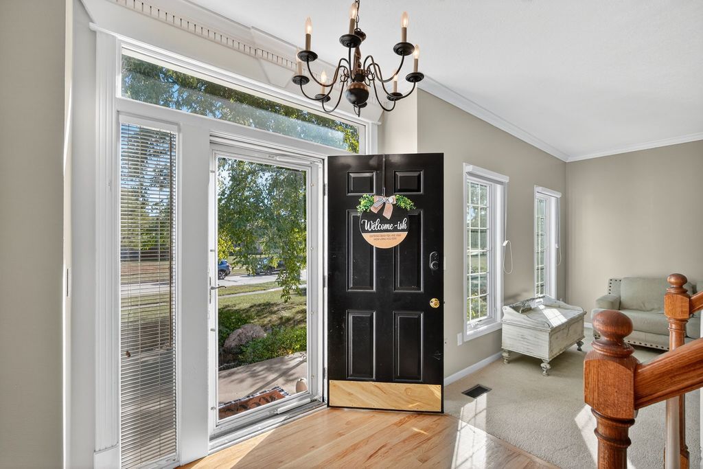 2094 NW 137th Street, Clive, IA 50325