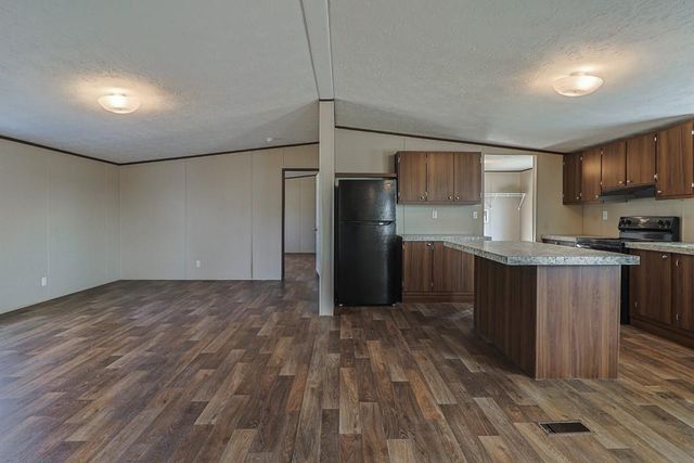 376 Red Fox, Franklin, TX 77856