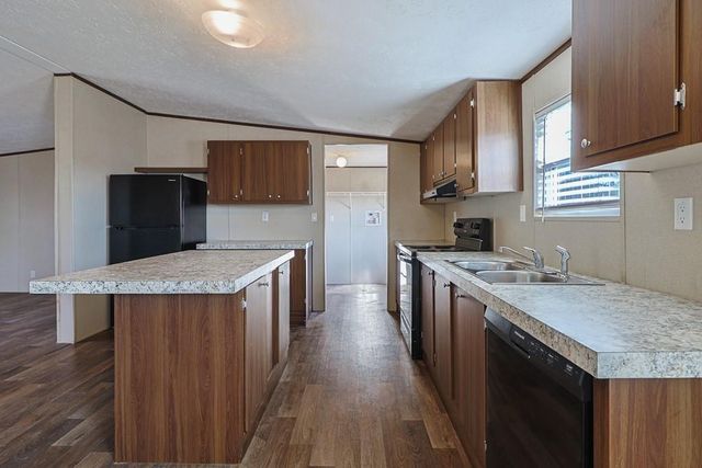 376 Red Fox, Franklin, TX 77856