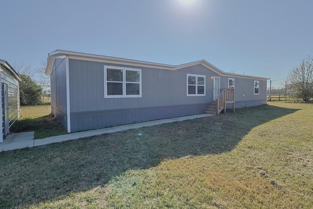 376 Red Fox, Franklin, TX 77856