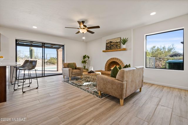 4330 N Paseo De Los Rancheros, Tucson, AZ 85745