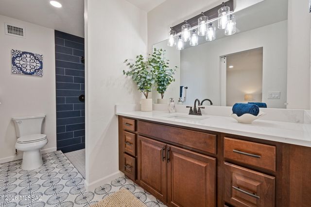 4330 N Paseo De Los Rancheros, Tucson, AZ 85745