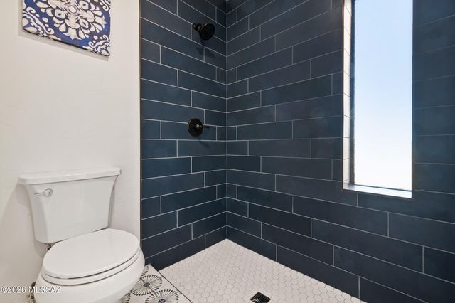 4330 N Paseo De Los Rancheros, Tucson, AZ 85745