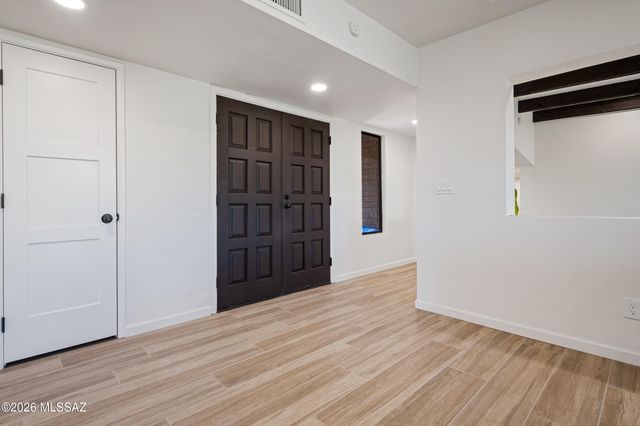 4330 N Paseo De Los Rancheros, Tucson, AZ 85745