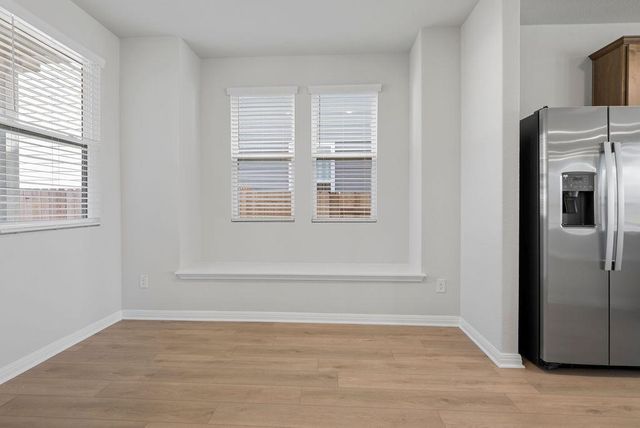 104 Woodrow LN, Liberty Hill, TX 78642