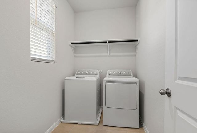 104 Woodrow LN, Liberty Hill, TX 78642