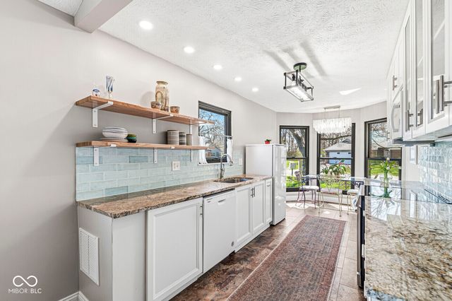 5802 White Lick Court, Plainfield, IN 46168