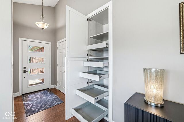 5802 White Lick Court, Plainfield, IN 46168