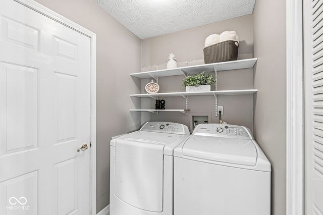 5802 White Lick Court, Plainfield, IN 46168