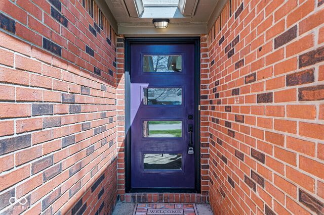 5802 White Lick Court, Plainfield, IN 46168