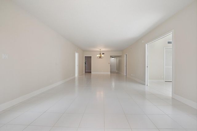 804 Cypress Grove Lane 104, Pompano Beach, FL 33069