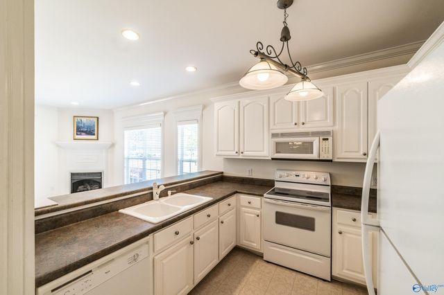 5699 Bay Village Drive, Athens, AL 35611