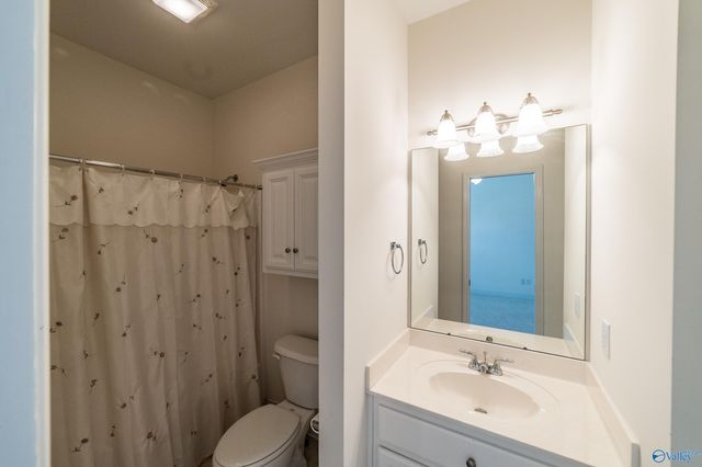 5699 Bay Village Drive, Athens, AL 35611