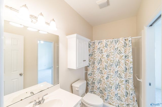 5699 Bay Village Drive, Athens, AL 35611