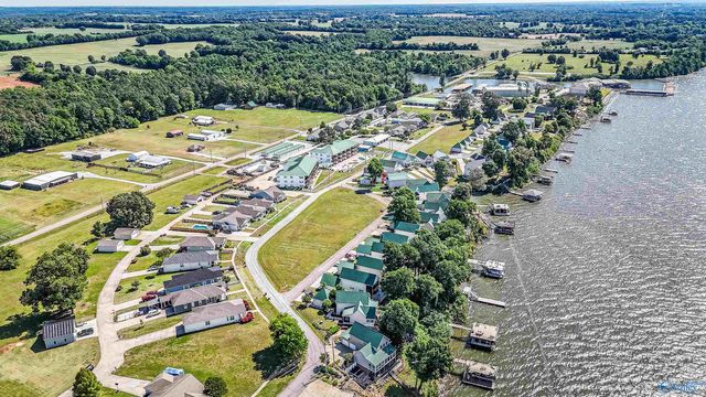 5699 Bay Village Drive, Athens, AL 35611