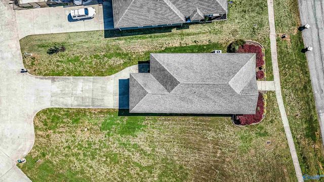 5699 Bay Village Drive, Athens, AL 35611
