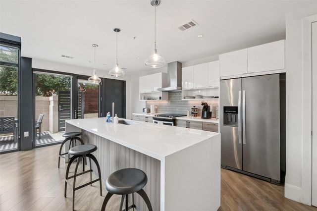 3333 Lake Street PH3, Houston, TX 77098