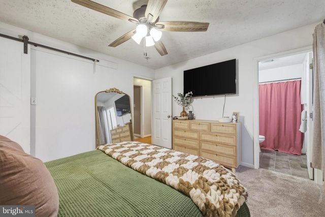 658 W KING ST, Strasburg, VA 22657
