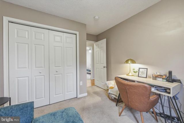 658 W KING ST, Strasburg, VA 22657