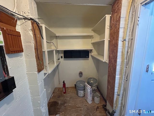 244 Woodlawn Circle, East Hartford, CT 06108