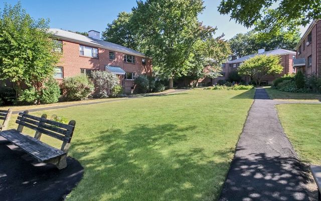 85 Norwood Avenue B, Newton, MA 02459