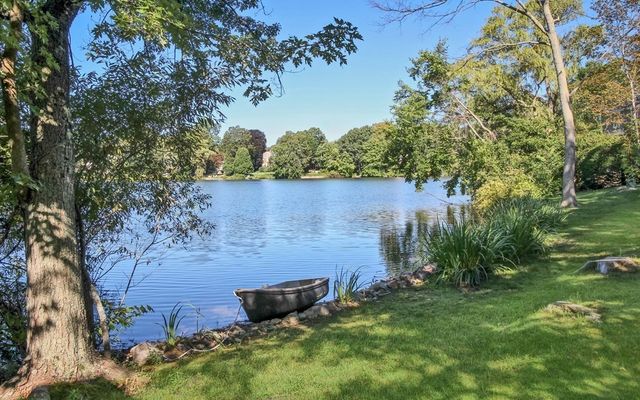 85 Norwood Avenue B, Newton, MA 02459