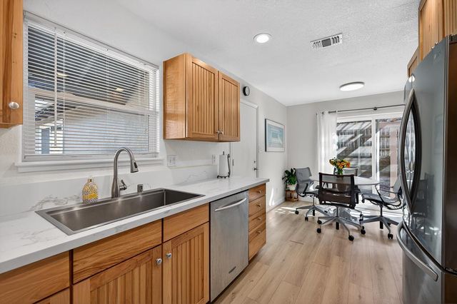 1008 Hanover Ct, El Dorado Hills, CA 95762