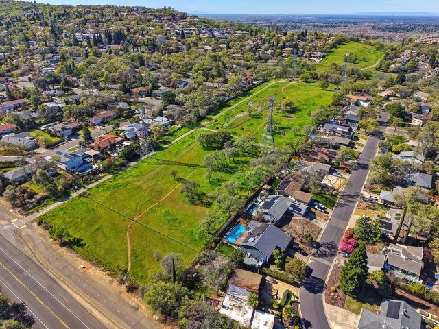 1008 Hanover Ct, El Dorado Hills, CA 95762