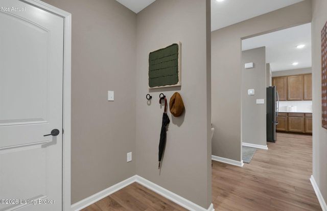 3001 Catalpa Glen Dr, Fisherville, KY 40023