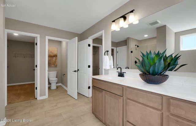 3001 Catalpa Glen Dr, Fisherville, KY 40023