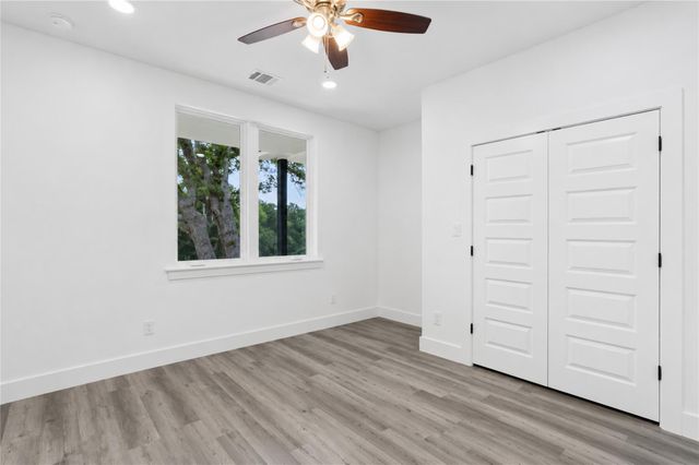 337 Smitty LN, Lockhart, TX 78644