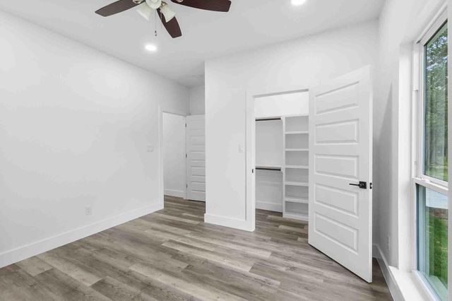 337 Smitty LN, Lockhart, TX 78644