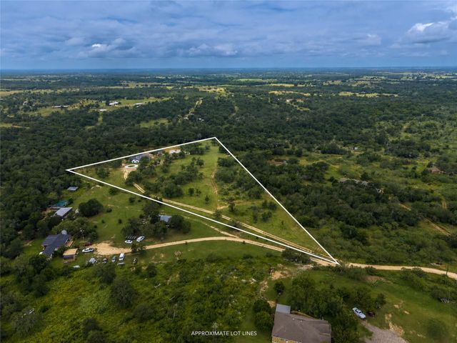337 Smitty LN, Lockhart, TX 78644