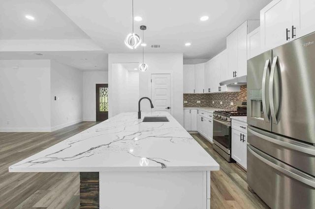 337 Smitty LN, Lockhart, TX 78644