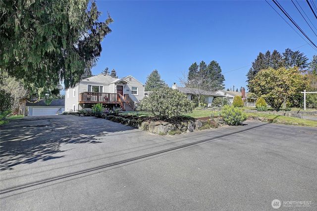14555 8th Avenue NE, Shoreline, WA 98155