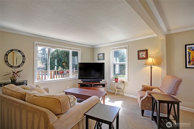 14555 8th Avenue NE, Shoreline, WA 98155