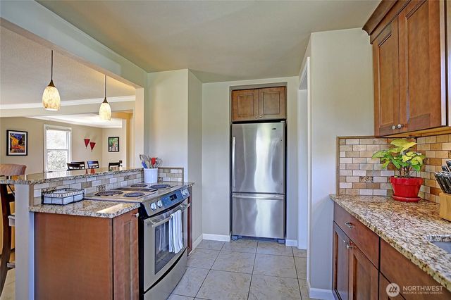 14555 8th Avenue NE, Shoreline, WA 98155