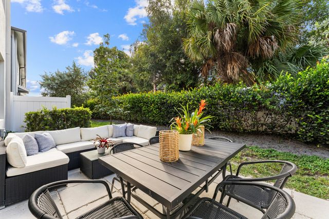 1780 Lindley Street, Mangonia Park, FL 33407