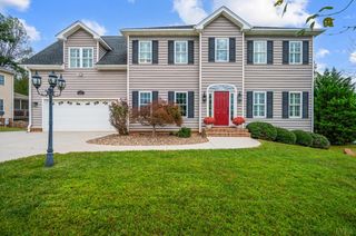 1142 Daltons Drive, Forest, VA 24551