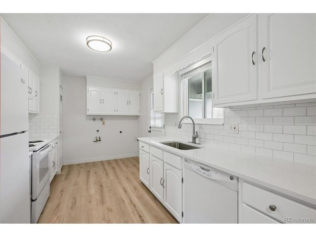 1420 Youngfield St, Golden, CO 80401
