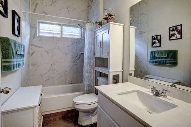 114 Millsaps CT, Bastrop, TX 78602