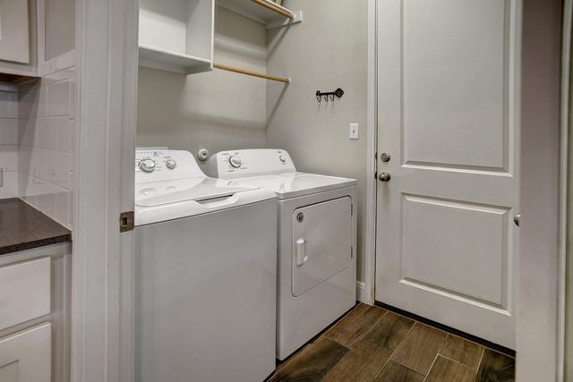 114 Millsaps CT, Bastrop, TX 78602