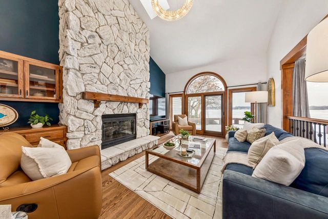 W177S7495 Harbor CIRCLE, Muskego, WI 53150