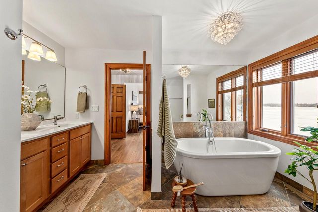 W177S7495 Harbor CIRCLE, Muskego, WI 53150