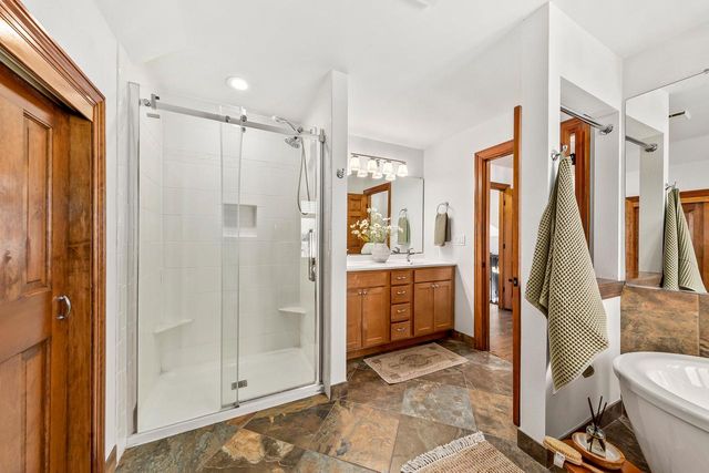 W177S7495 Harbor CIRCLE, Muskego, WI 53150