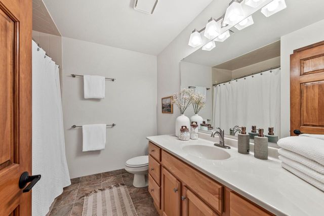 W177S7495 Harbor CIRCLE, Muskego, WI 53150