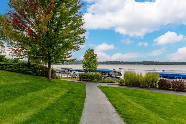 W177S7495 Harbor CIRCLE, Muskego, WI 53150