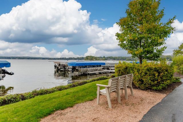 W177S7495 Harbor CIRCLE, Muskego, WI 53150