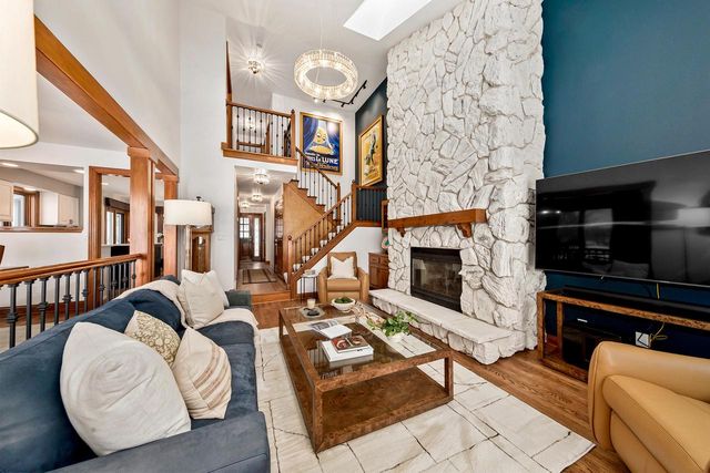 W177S7495 Harbor CIRCLE, Muskego, WI 53150