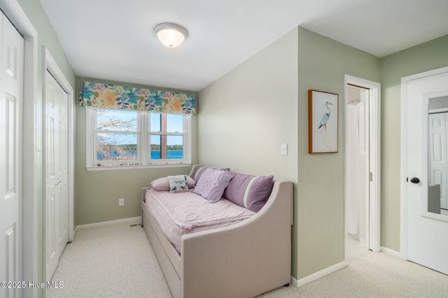 225 Great Neck Hill, Hubert, NC 28539